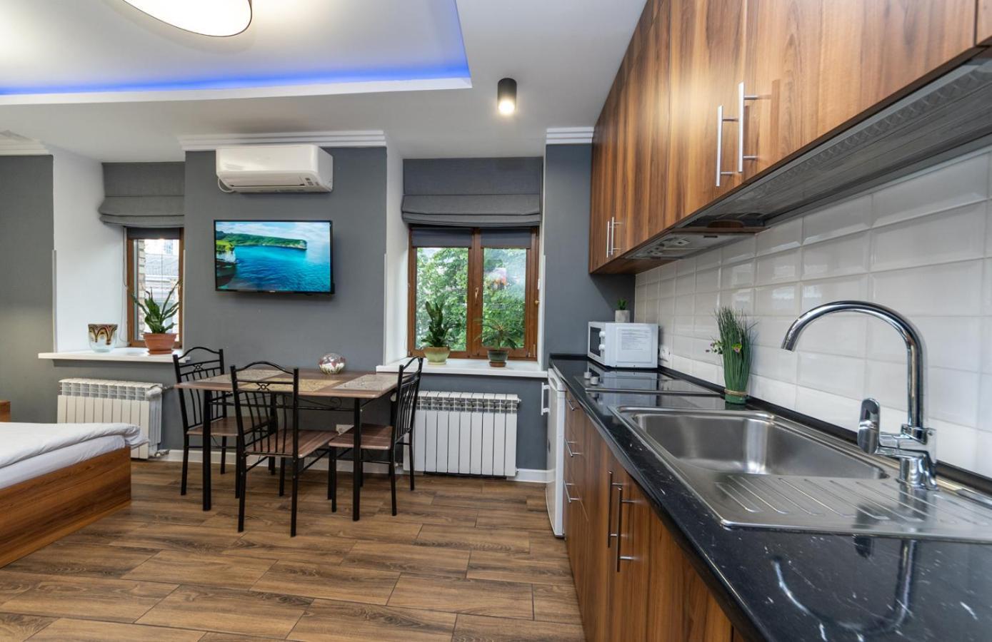 Lux Apartment Near Arena City เคียฟ ภายนอก รูปภาพ