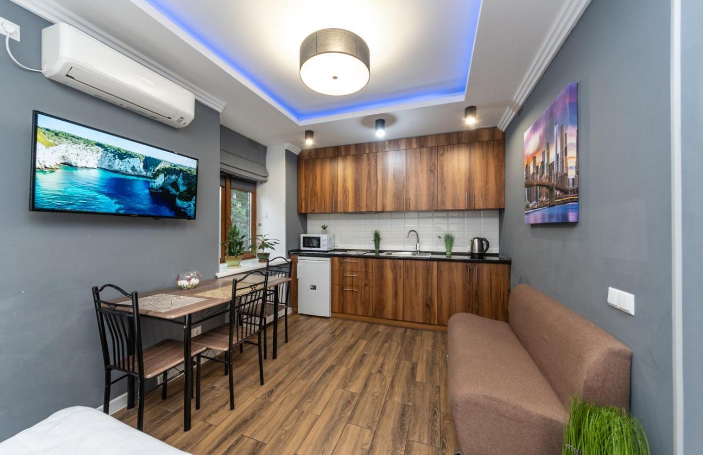 Lux Apartment Near Arena City เคียฟ ภายนอก รูปภาพ
