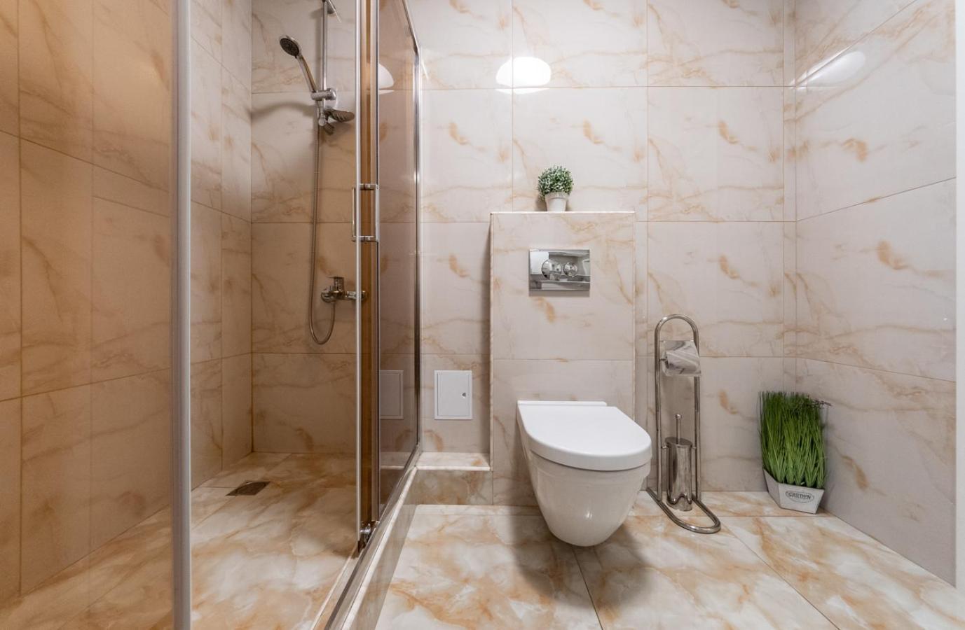 Lux Apartment Near Arena City เคียฟ ภายนอก รูปภาพ