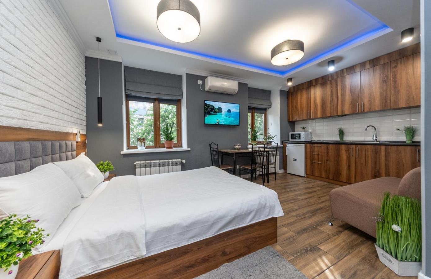 Lux Apartment Near Arena City เคียฟ ภายนอก รูปภาพ