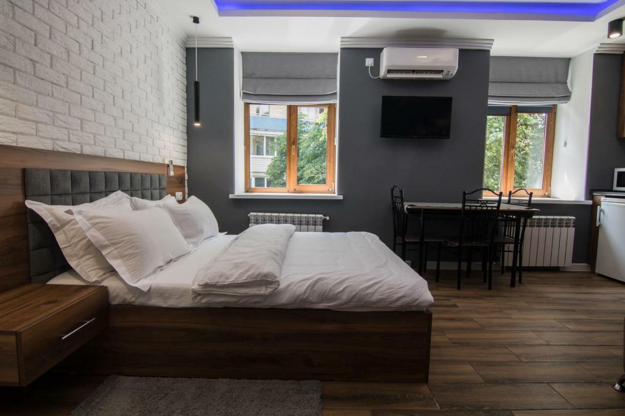 Lux Apartment Near Arena City เคียฟ ภายนอก รูปภาพ